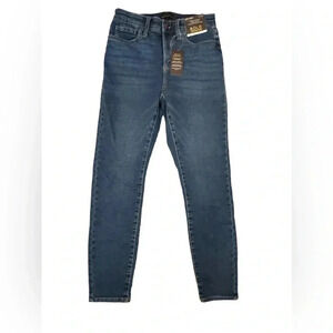 Bold Elements | Curvy Skinny (6 Short)